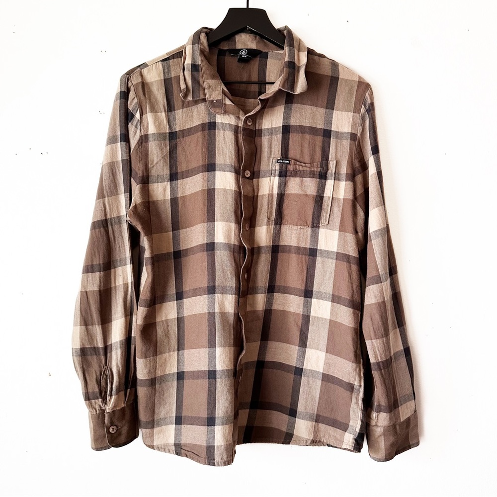 Volcom Curwin Long Sleeve Flannel in Plaid Mushroom Mens Size Medium